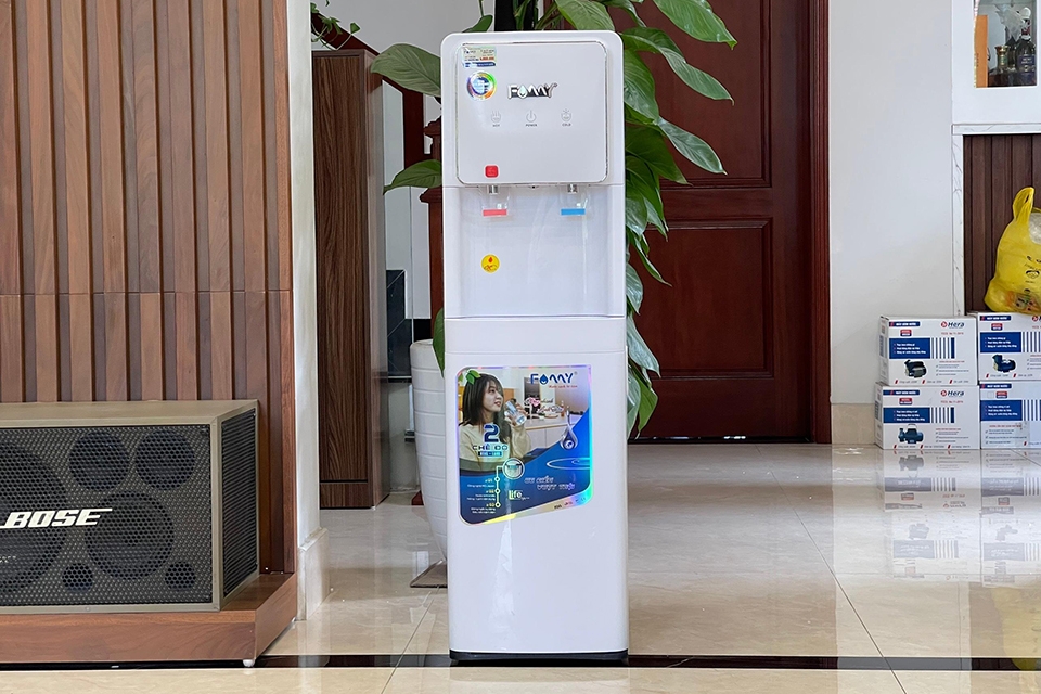 mua cây nước nóng lạnh hay máy lọc nước nóng lạnh - hình 3