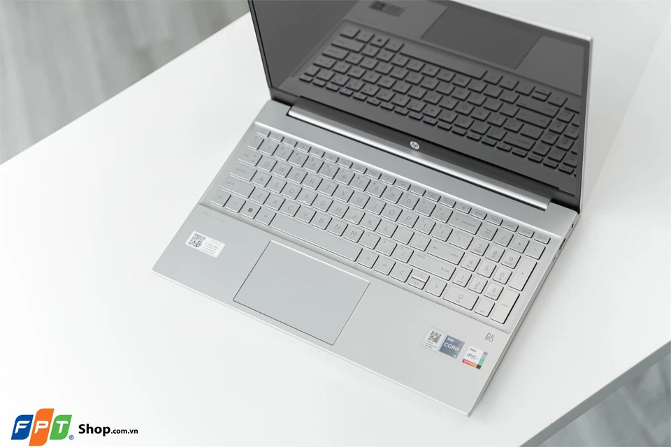HP Pavilion 15 eg2087TU