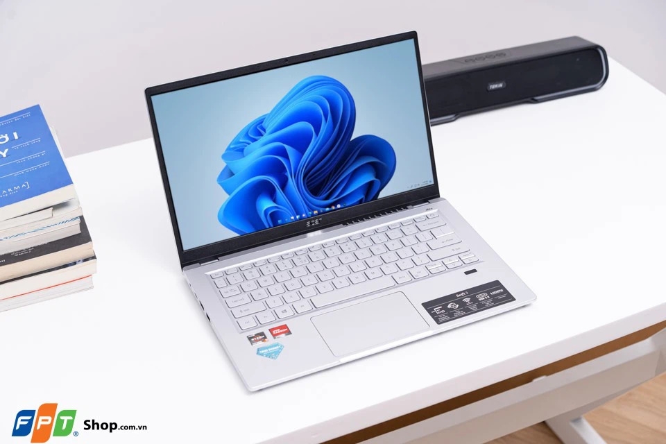 mua laptop văn phòng loại nào