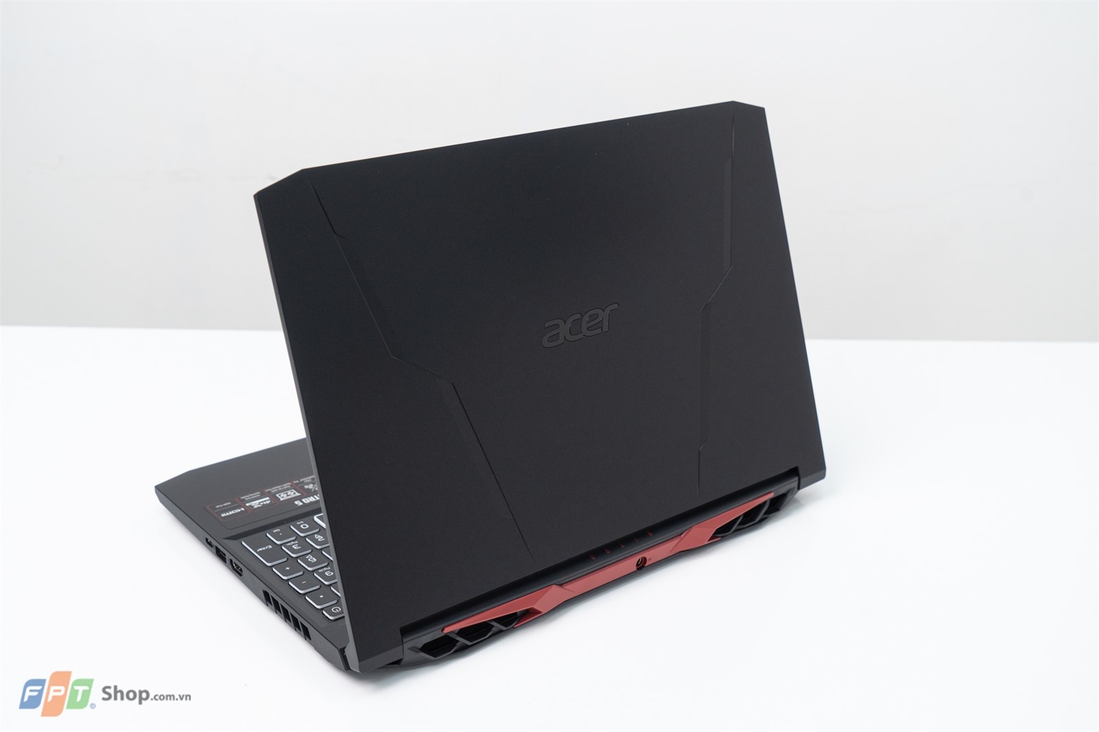 Top 5 laptop chơi ETS2 2023: Nâng tầm trải nghiệm game với đồ họa ấn tượng
