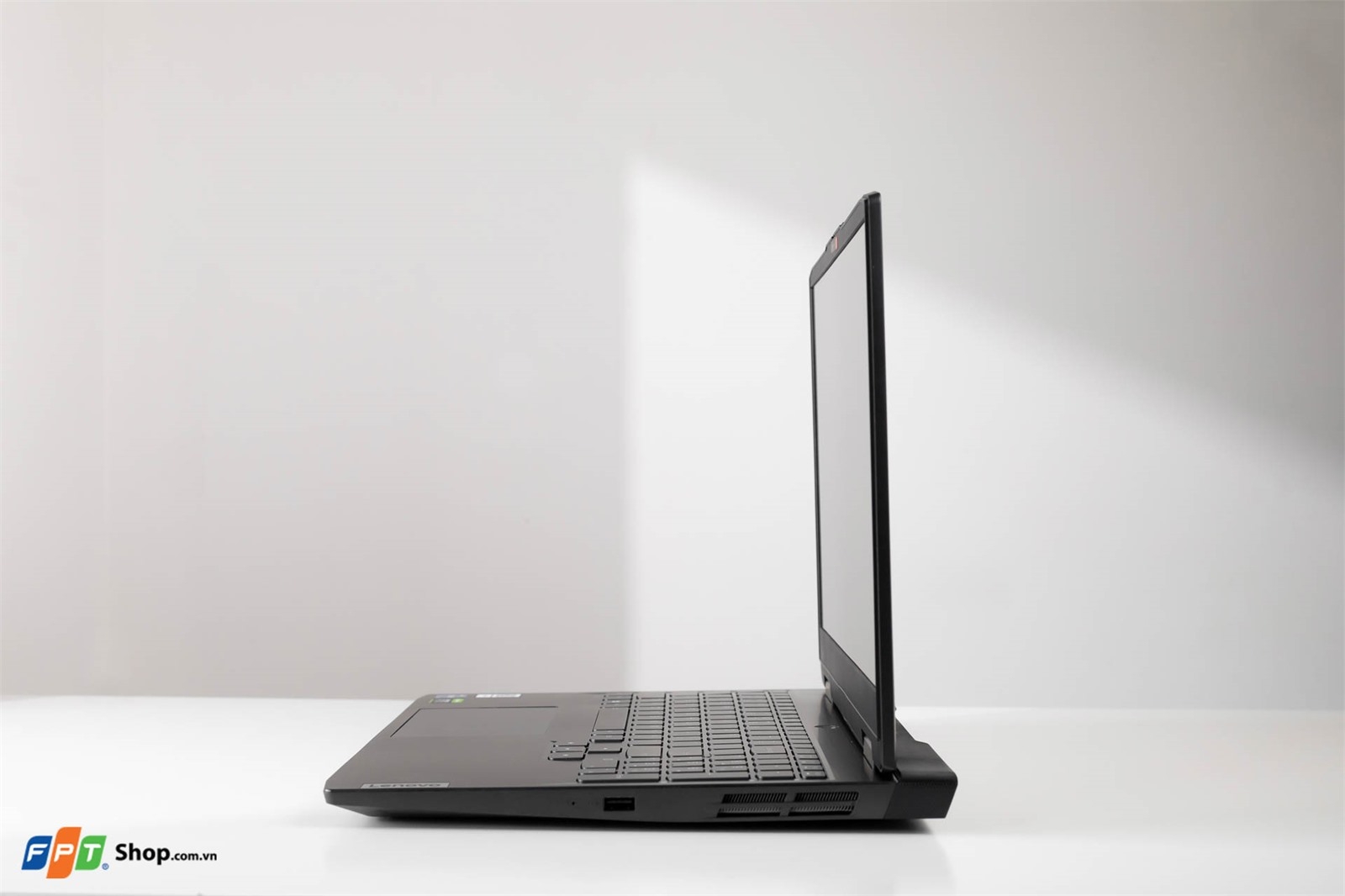 Laptop chơi God Of War đáng mua nhất (Ảnh 3)