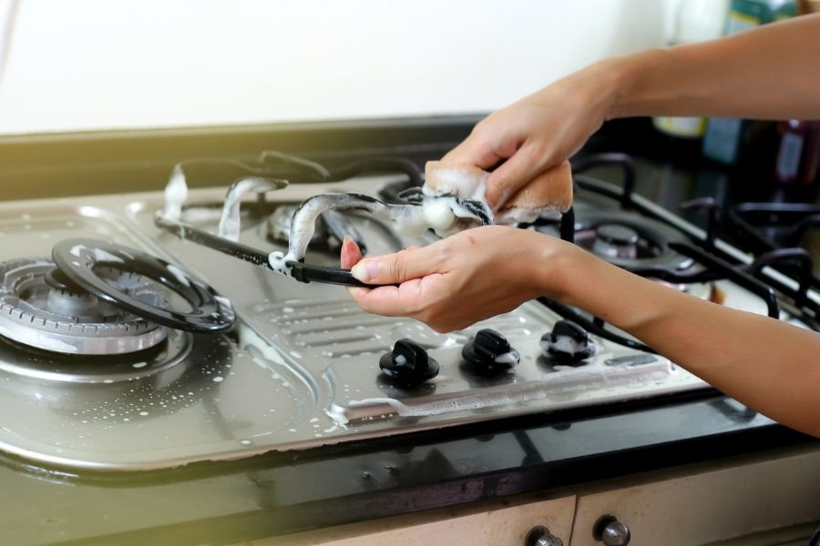 Cách chữa bếp ga bị muội đen (Ảnh 2)