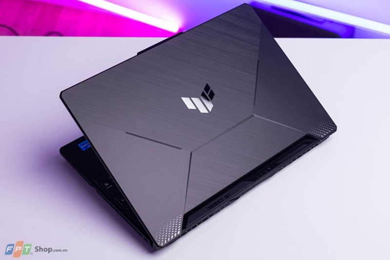 Laptop cho thiết kế đồ họa và chơi game (Hình 4)