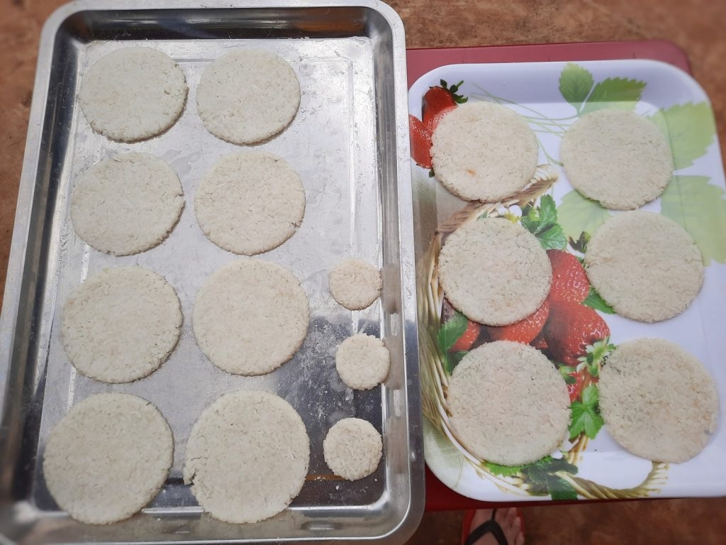 Làm cơm cháy bằng nồi chiên không dầu (Ảnh 4)
