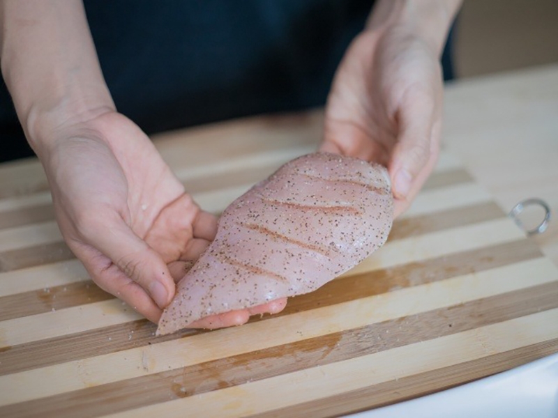 Ức gà áp chảo (Hình 5)