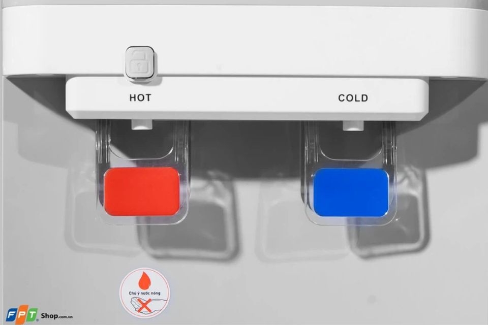 Vòi nước cây nước nóng lạnh Karofi HC15