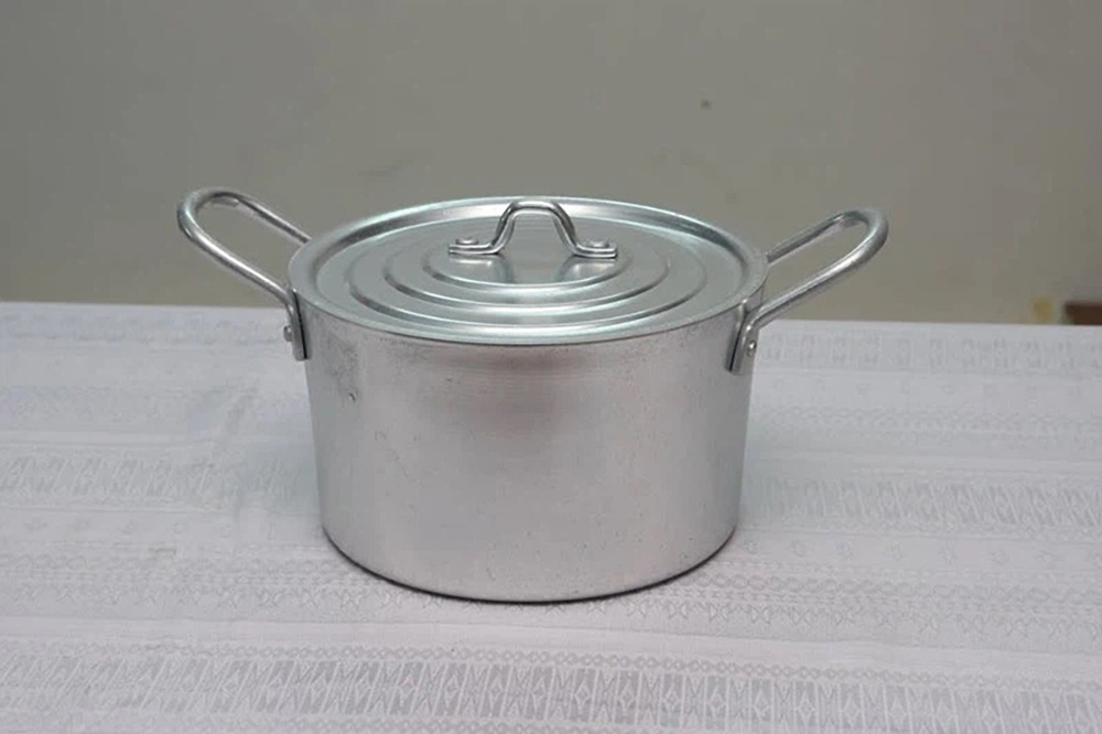 nồi nhôm mới mua về nên làm gì - hình 1