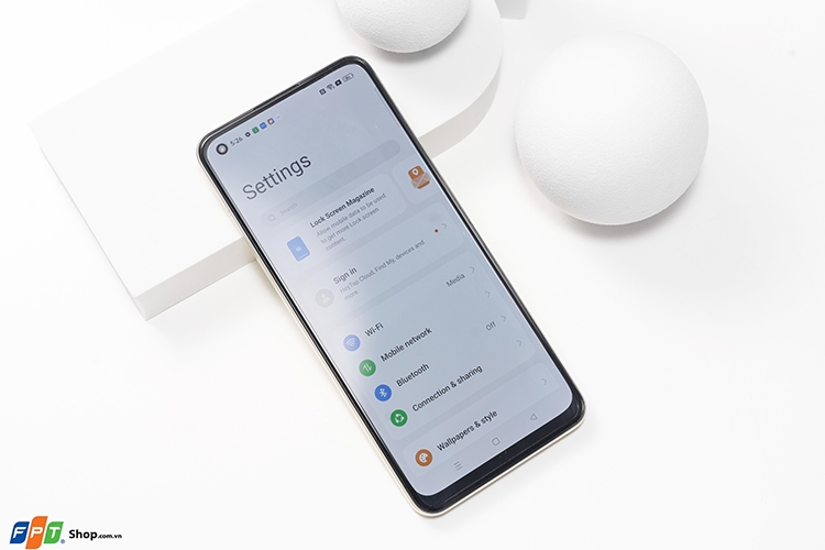 Trên tay realme 11 4G (Hình 6)