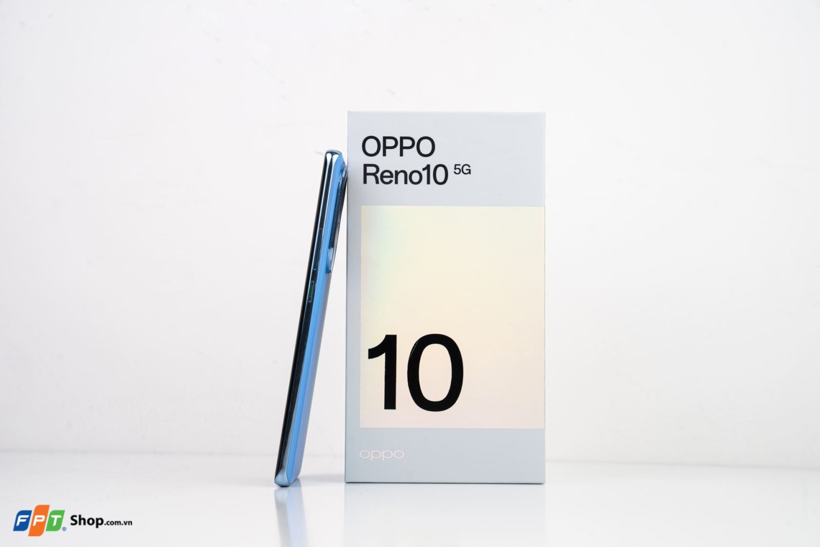 Trên tay OPPO Reno10 5G tại Việt Nam: Camera chân dung tele 32MP vượt trội, thiết kế siêu đẹp, giá
