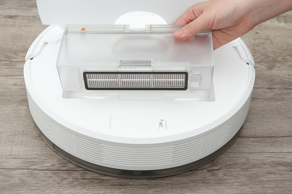 Robot hút bụi bị đi lùi do tấm cản