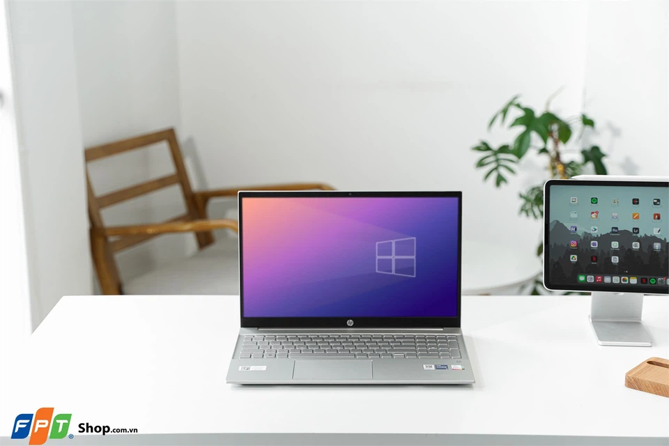 HP Pavilion 15-eg2083TU