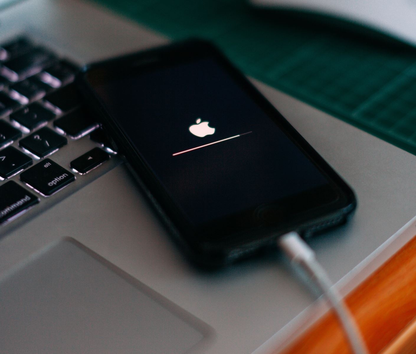 cách sạc pin iPhone 14 mới mua