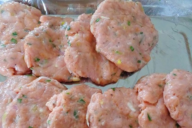 Cách làm chả cá bằng máy xay sinh tố (Hình 6)