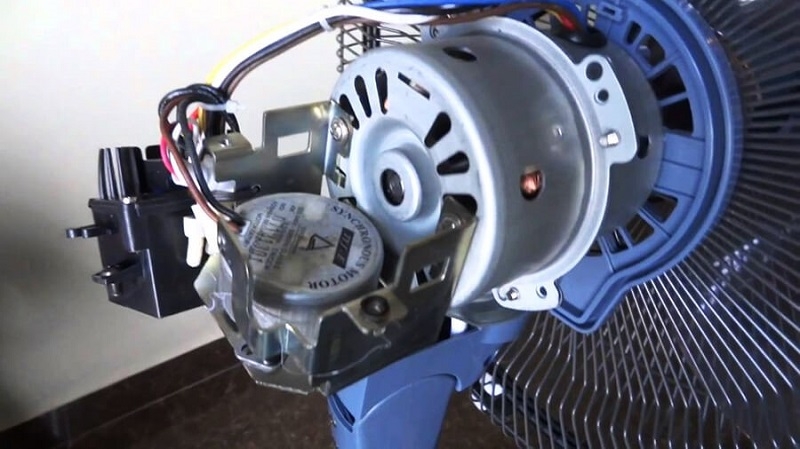 Động cơ rotor quạt hơi nước tụ nhiều bụi bẩn sẽ khiến quạt không lên nước được
