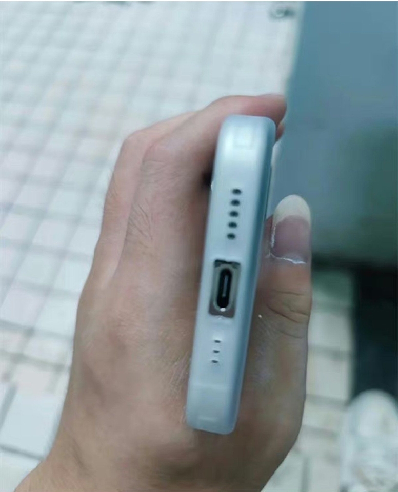 Ảnh thực tế iPhone 15 Pro (ảnh 2)