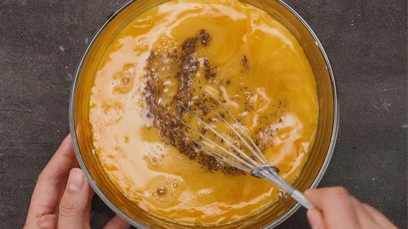 Cách làm trứng hấp nồi cơm (Ảnh 2)