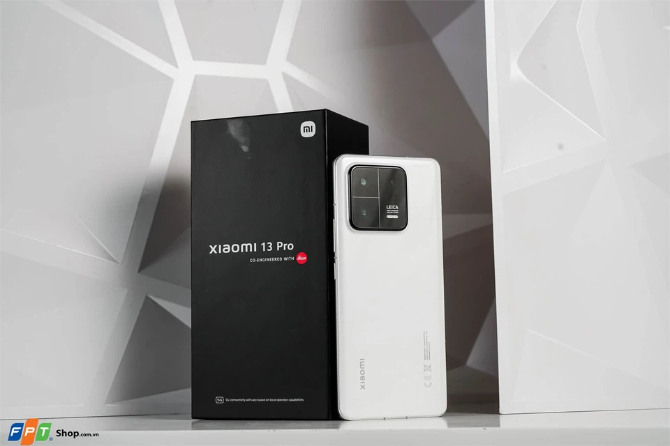 So sánh Xiaomi 13 Pro và iPhone 14 Pro Max