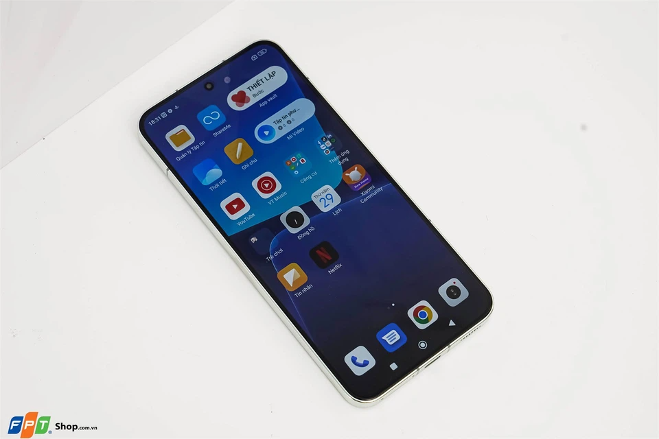 Màn hình Xiaomi 13