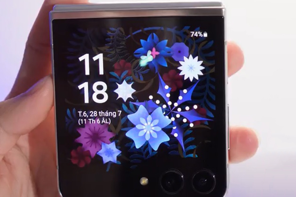 4 trải nghiệm hay ho với Flex Window trên Samsung Galaxy Z Flip5 39