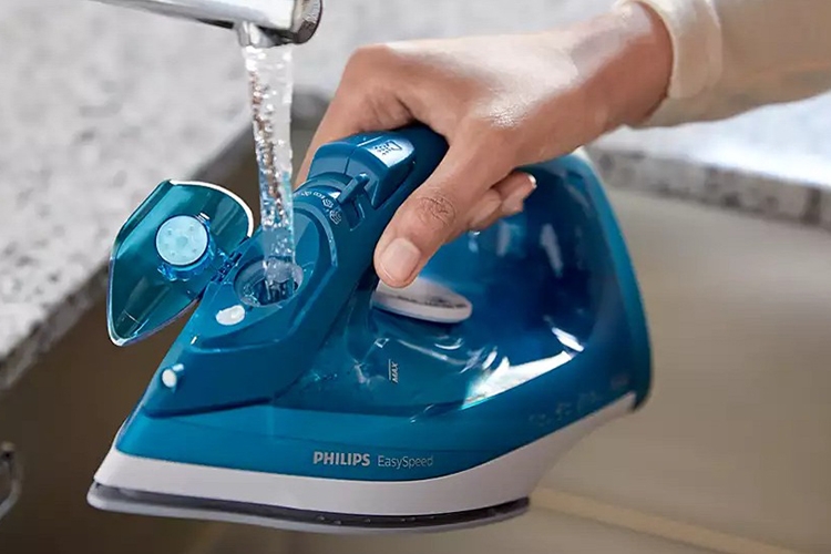 Bàn ủi hơi nước có ủi khô được không (Hình 6)