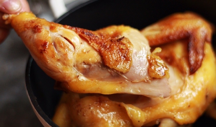 Cách nướng gà bằng nồi cơm điện - ảnh 5