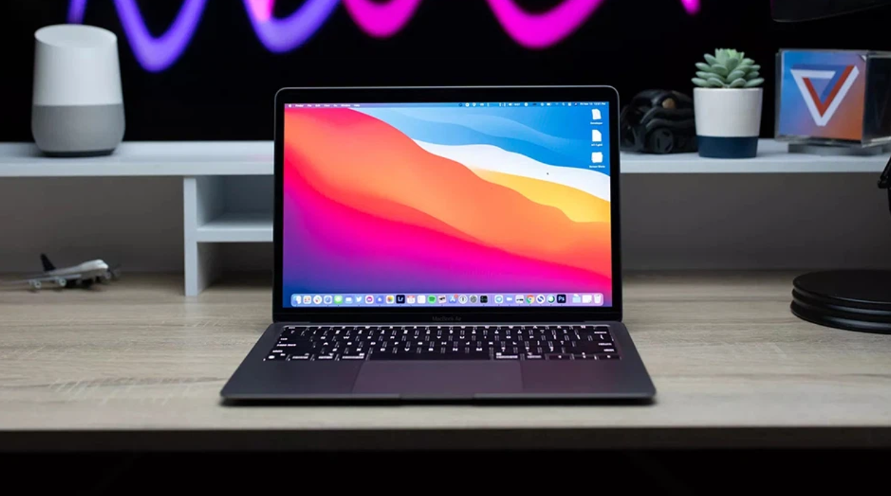 MacBook Air 13 inch M1 2020 8CPU 7GPU 8GB