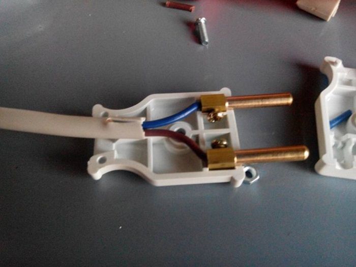 Cách nối dây nồi cơm điện bị đứt (Ảnh 3)