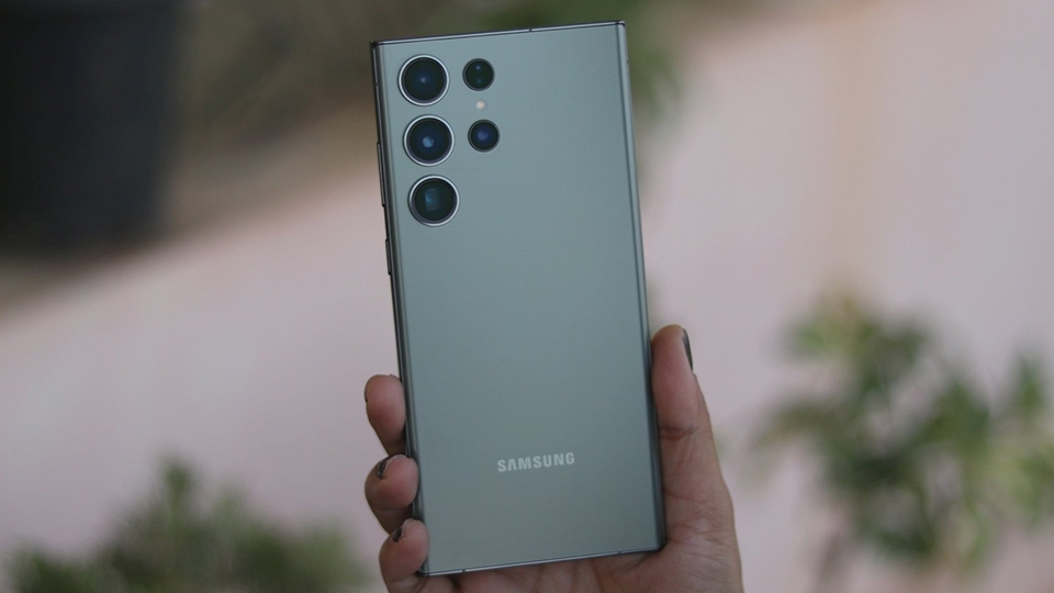 Hé lộ thông tin chi tiết về camera tele 50MP mới của Samsung Galaxy S24 Ultra
