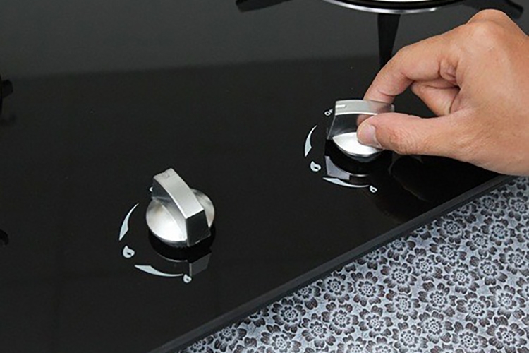 Nút vặn bếp gas bị kẹt phải làm sao (Hình 1)