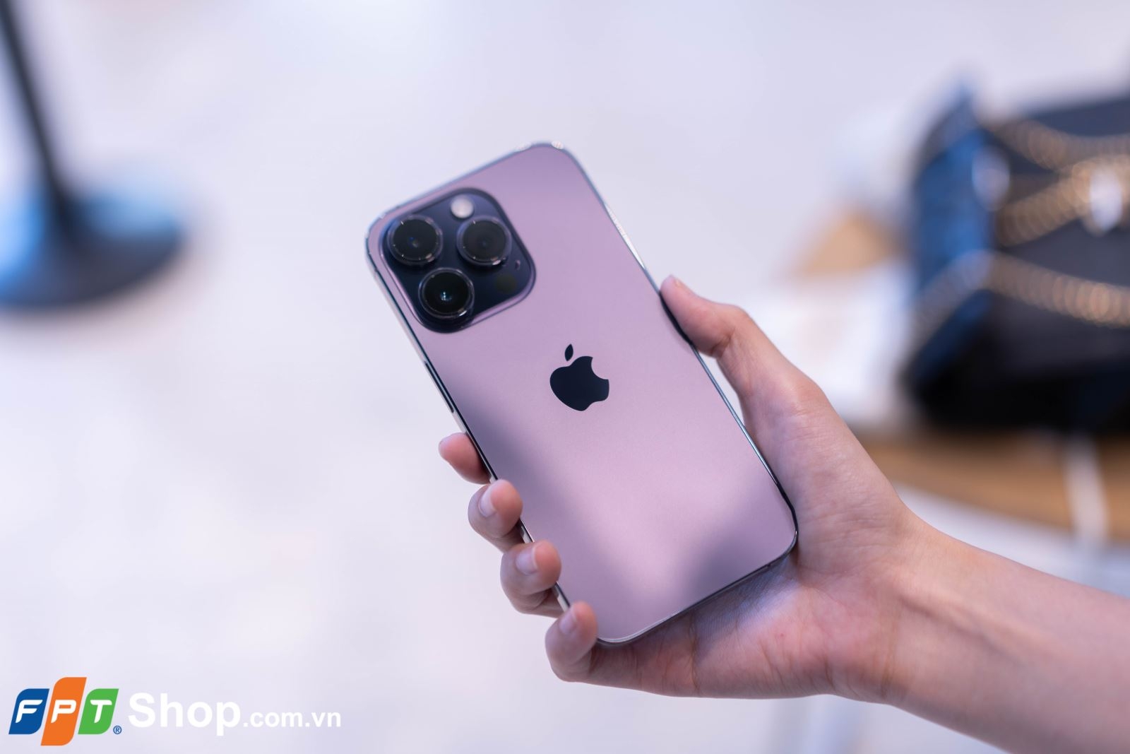 So sánh iPhone 14 Pro và OPPO Find X6 Pro (ảnh 2)