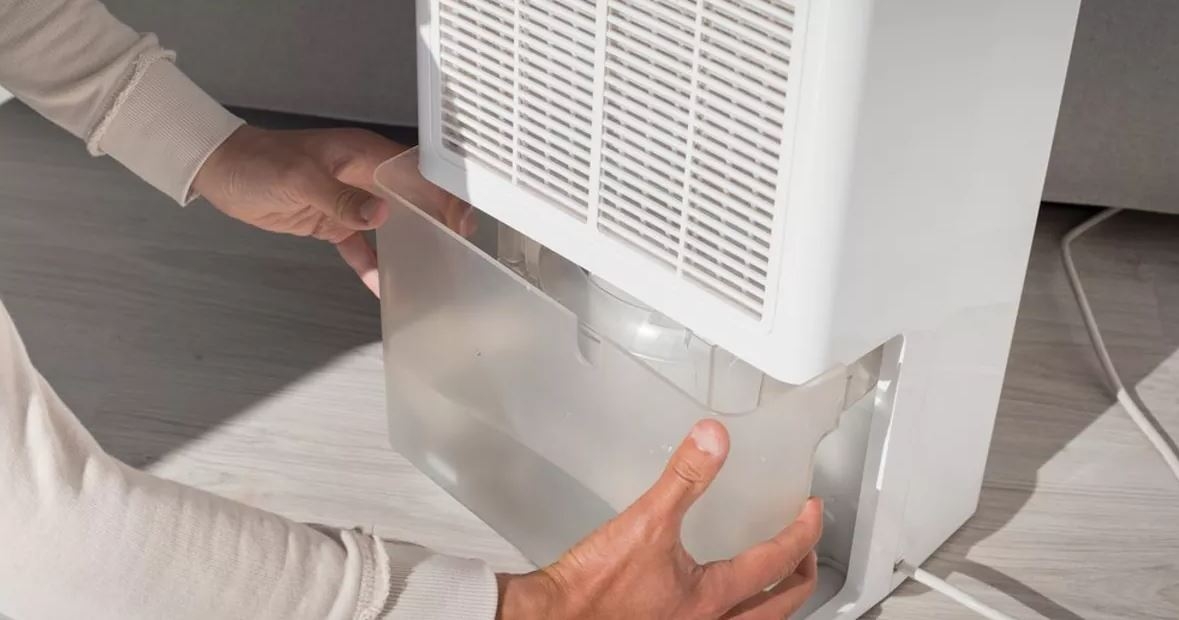 nguyên nhân máy hút ẩm bị chảy nước