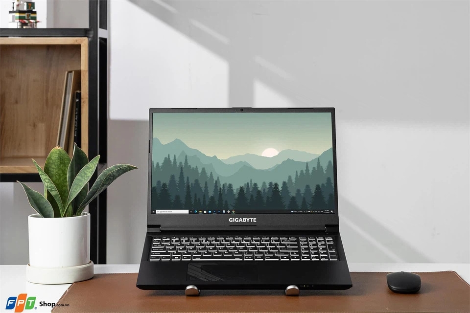 Laptop chơi liên minh - Gigabyte