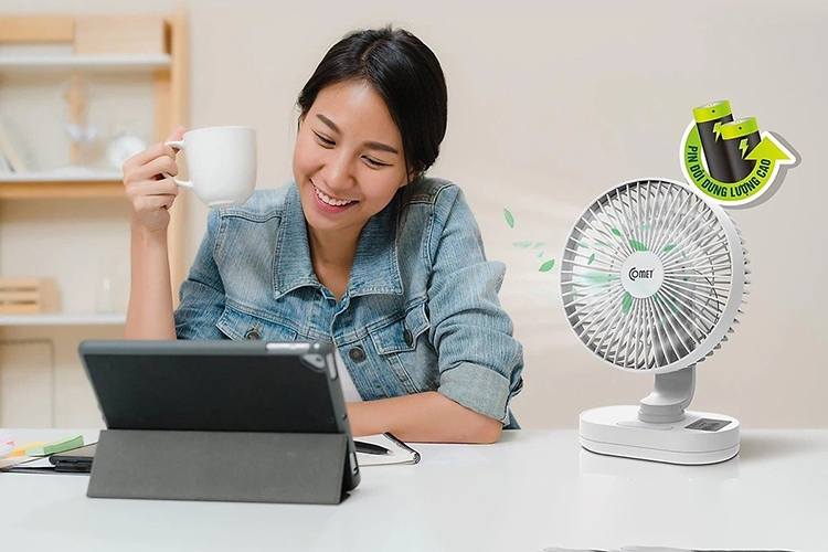 Quạt mini để bàn làm việc (Hình 3)
