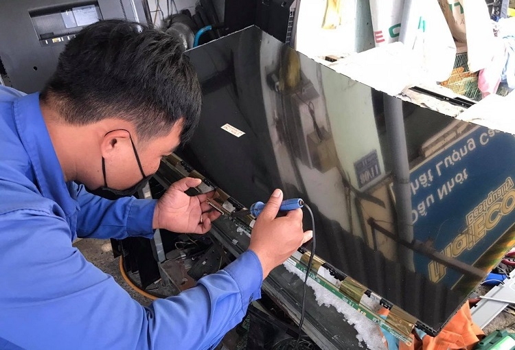 Tivi hở sáng được bảo hành nếu còn thời gian bảo hành