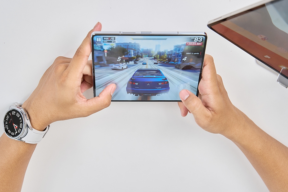 Trải nghiệm vài tựa game hot trên Samsung Galaxy Z Fold5 21