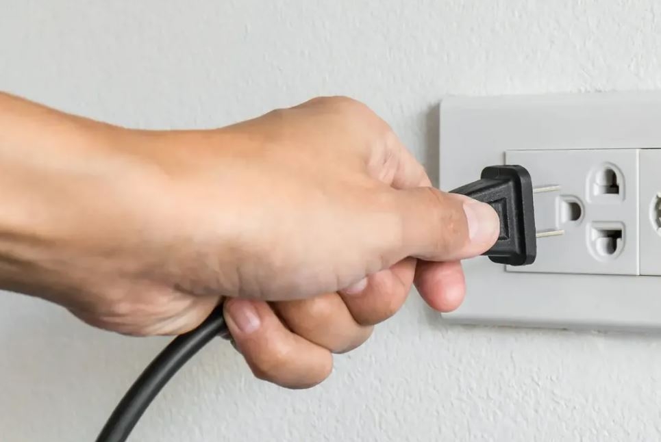 tại sao quạt quay ngược - ảnh 4