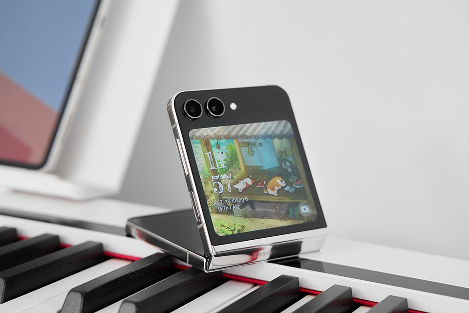3 điểm nhấn làm nên sự khác biệt của Samsung Galaxy Z Flip5: Không chỉ là Flex Window 21