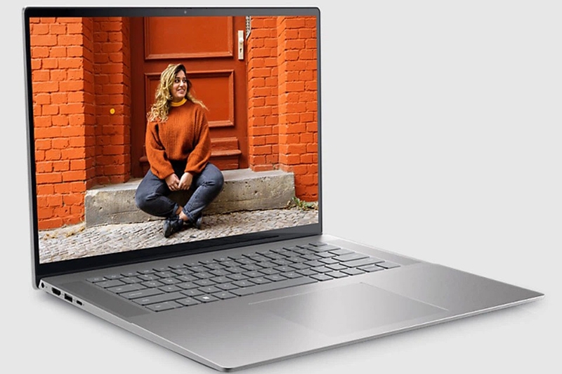 Laptop Dell có cảm biến vân tay (Hình 4)