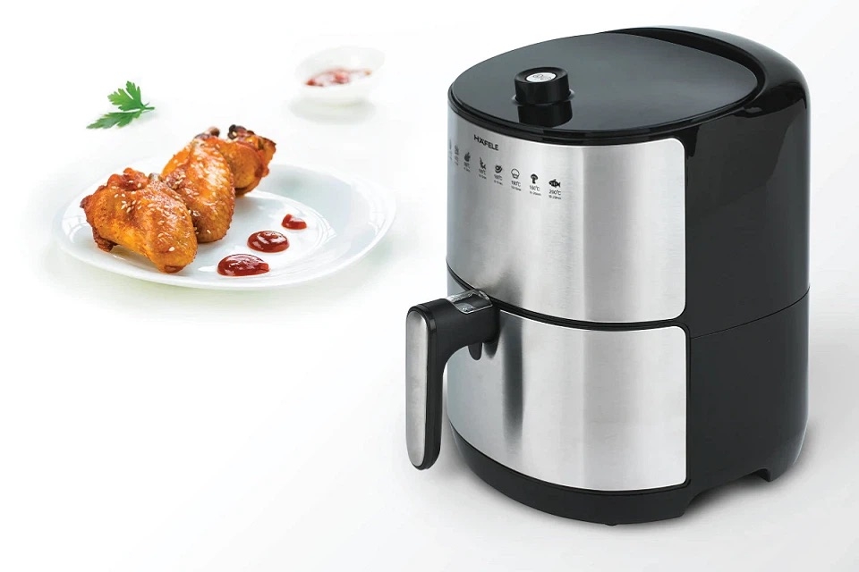 so sánh nồi chiên không dầu hafele và sharp - hình 1