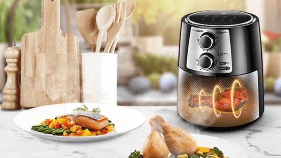 so sánh nồi chiên không dầu hafele và sharp - hình 2