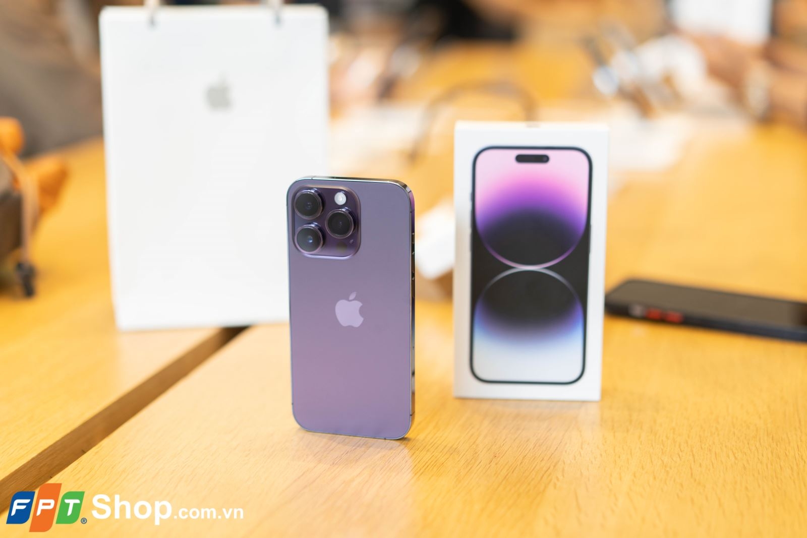So sánh iPhone 14 Pro và Xiaomi 13 Ultra (ảnh 2)