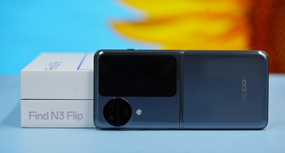 OPPO Find N3 Flip - Ảnh 09