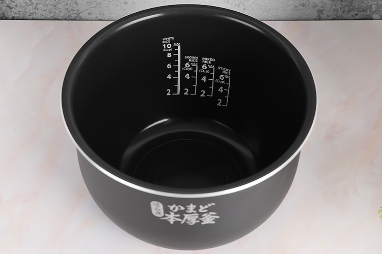 So sánh nồi cơm điện Sunhouse Mama SHD8955 và Toshiba RC 10IX1PV (Hình 3)