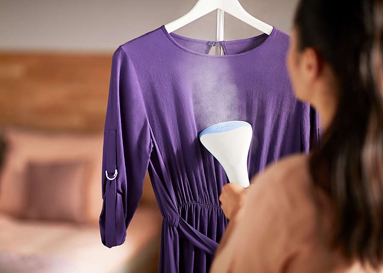 Bàn ủi hơi nước giúp là phẳng các loại trang phục chỉ trong thời gian ngắn