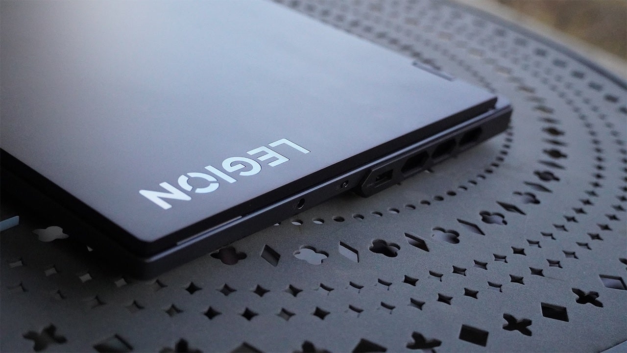 laptop gaming lenovo - hình 1