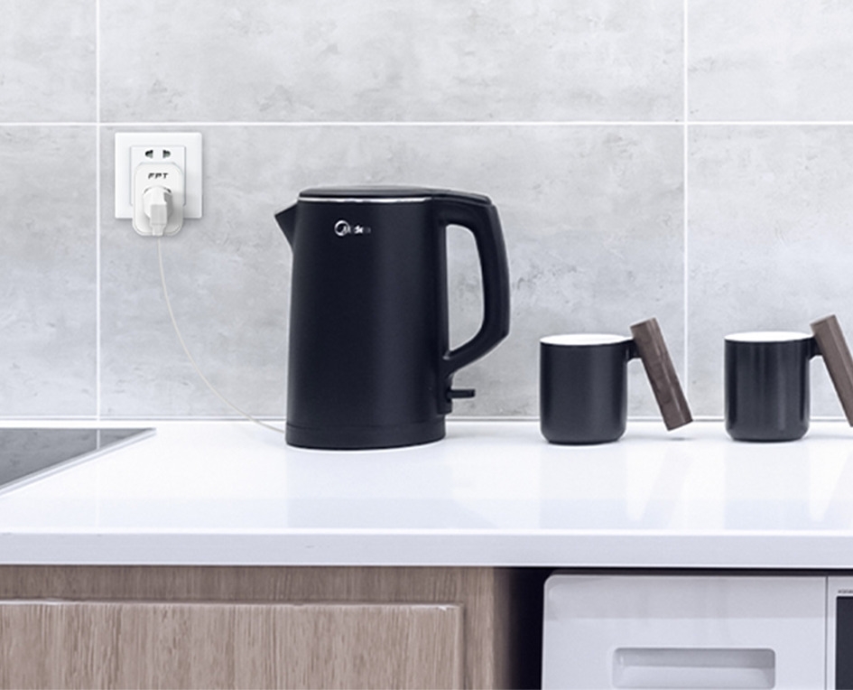 Kết nối thiết bị điện trong nhà với ổ cắm thông minh giúp sạc đầy pin nhanh chóng, tiện dụng