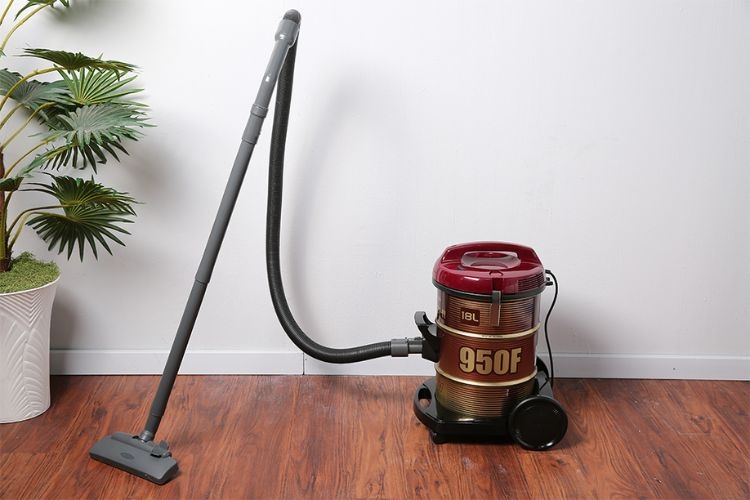 Máy hút bụi công nghiệp không phù hợp sử dụng cho gia đình