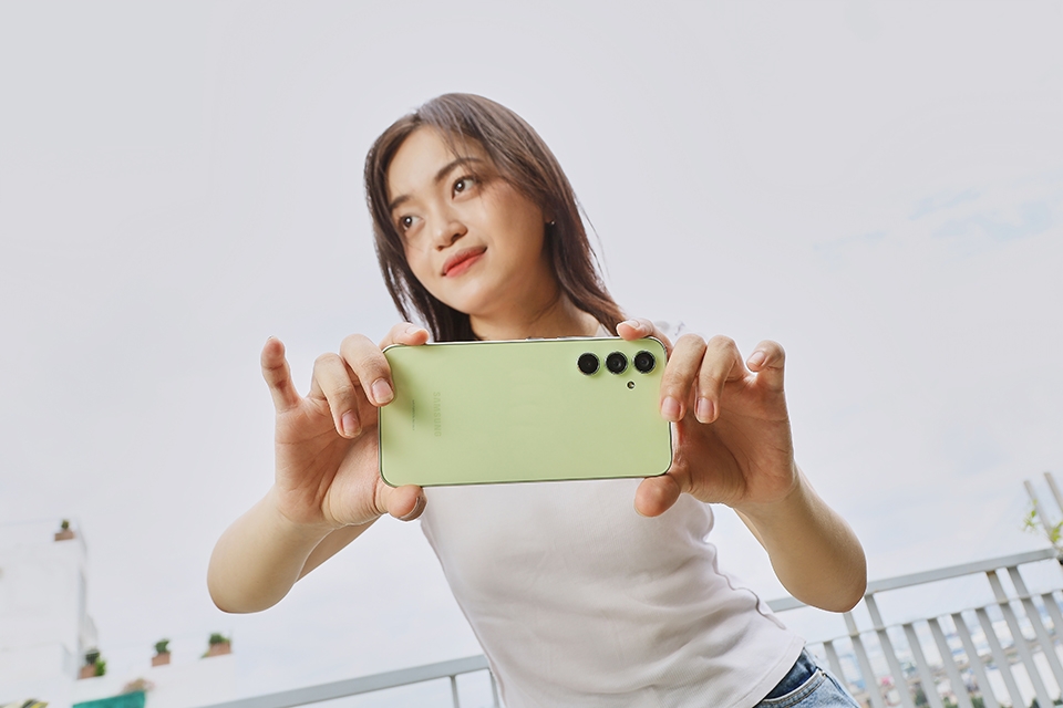 Samsung Galaxy A54 5G sau nửa năm trình làng 6