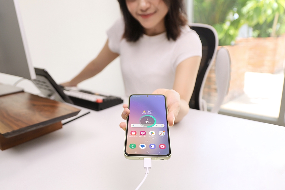Samsung Galaxy A54 5G sau nửa năm trình làng 2