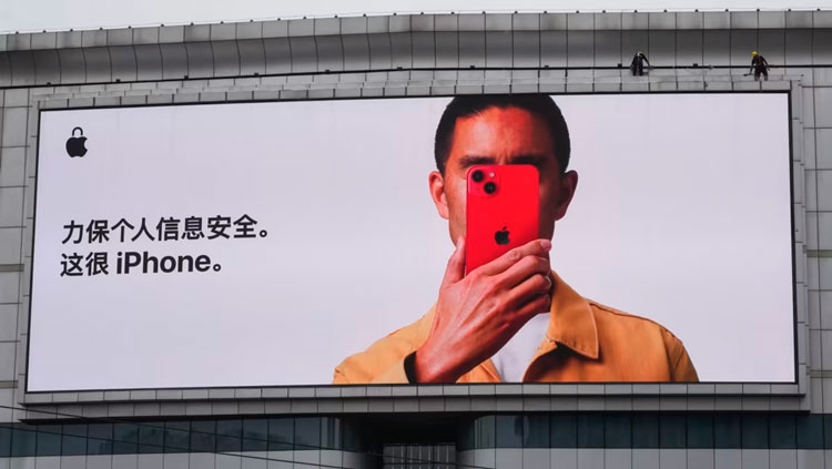 Trung Quốc cấm quan chức chính phủ sử dụng iPhone